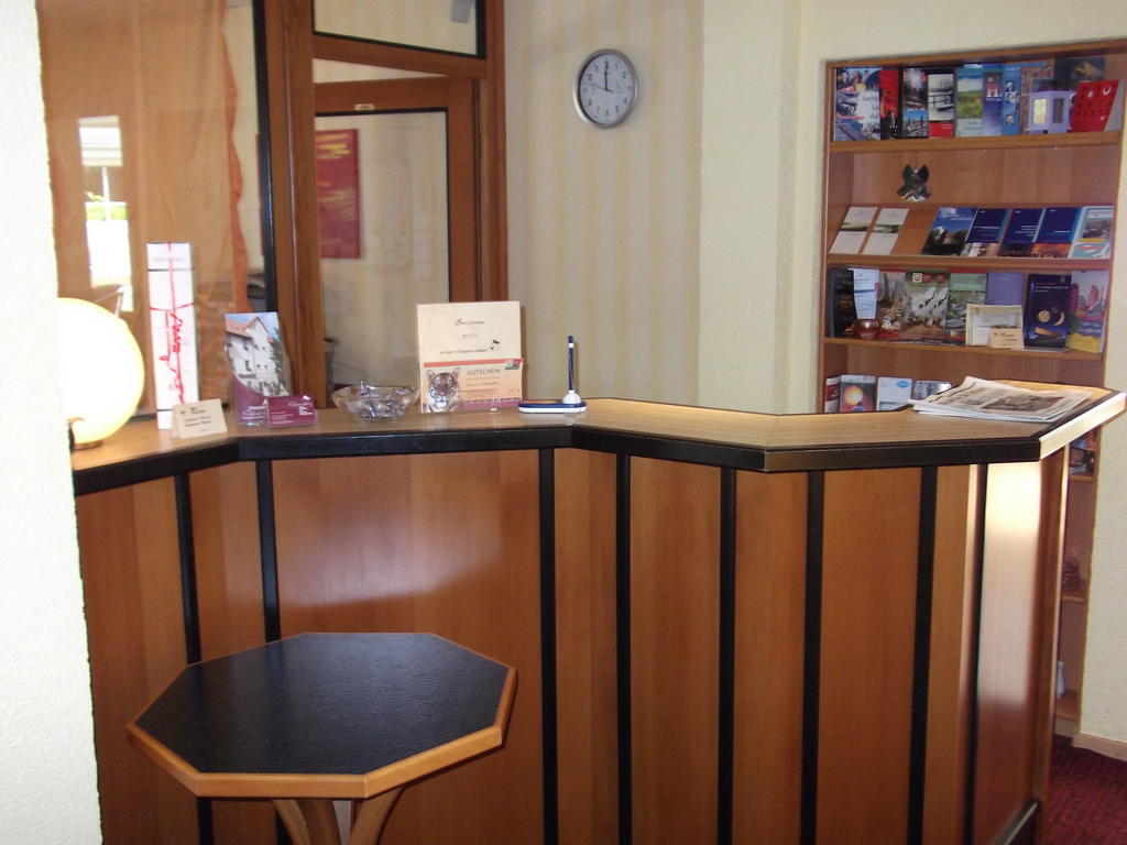 Pension & Cafe Am Kraehenberg Halle  Zewnętrze zdjęcie