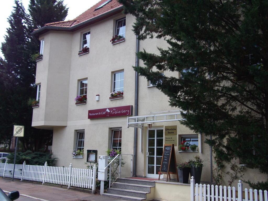Pension & Cafe Am Kraehenberg Halle  Zewnętrze zdjęcie