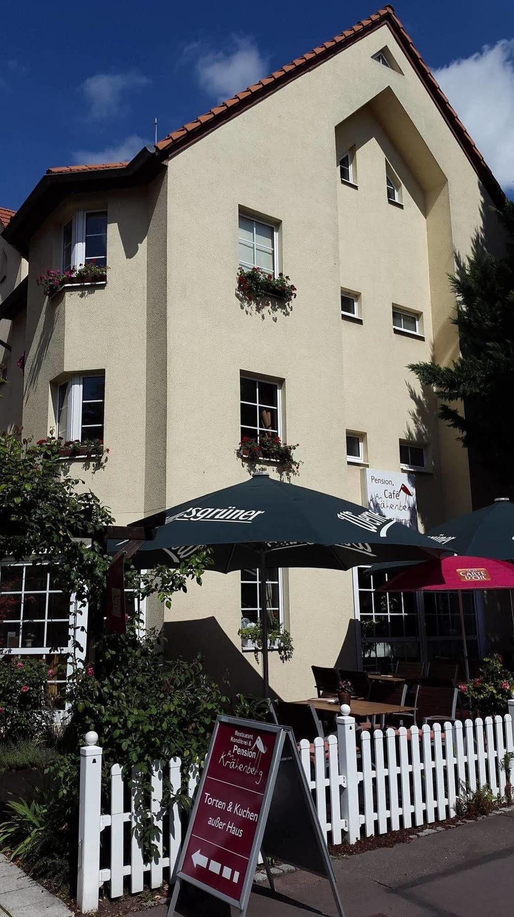 Pension & Cafe Am Kraehenberg Halle  Zewnętrze zdjęcie